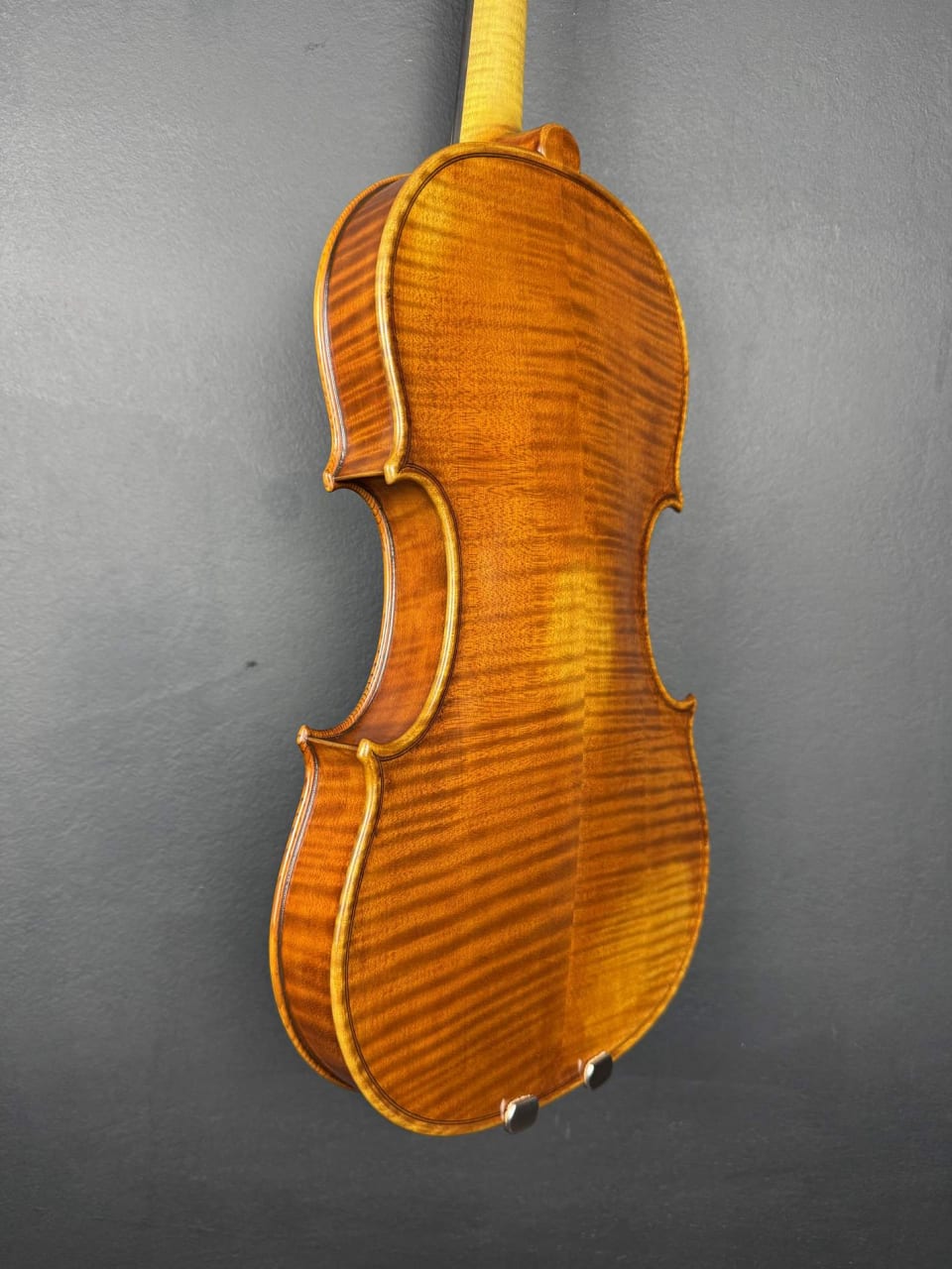 Master violin No. 304 — Guarneri “King” 1735