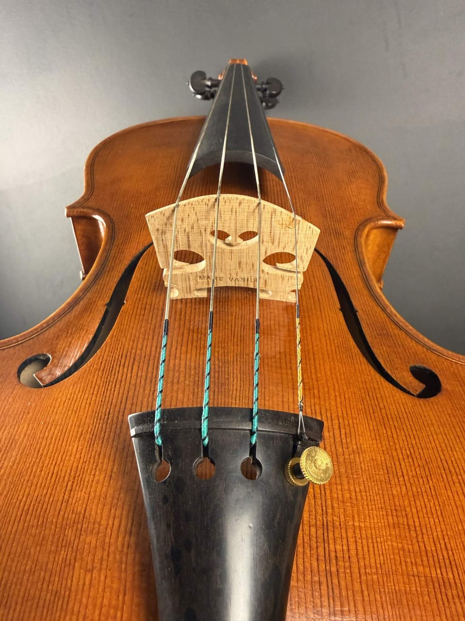 Master viola No. 128 — Stradivari model