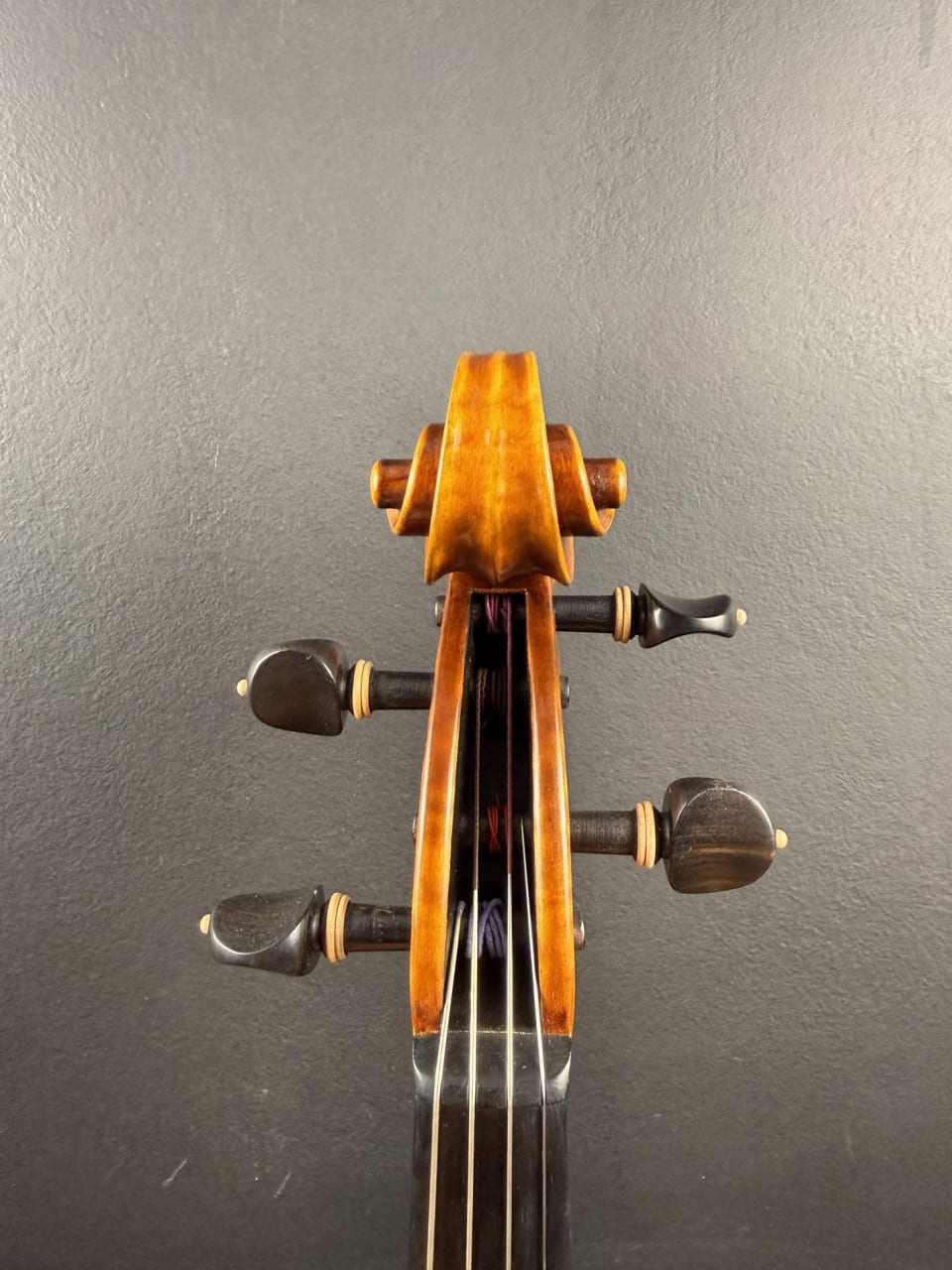Master viola No. 131 — Guarneri model — photo 4